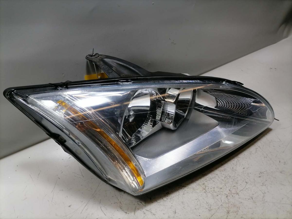 Ford Focus 2 original Scheinwerfer vorn rechts Halogen Bj.2006